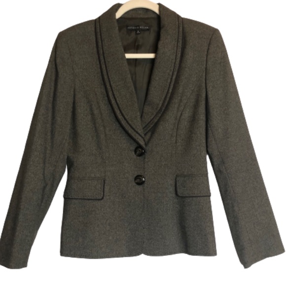 ANTONIO MELANI Jackets & Blazers - Antonio Melani Gray / Brown Two Button Blazer 6